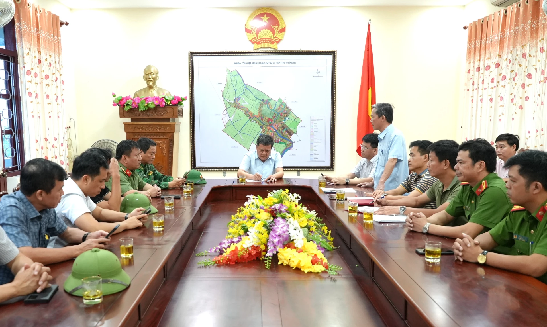 Quang cảnh buổi làm việc tại xã Lệ Thủy - Ảnh: Trung Đức