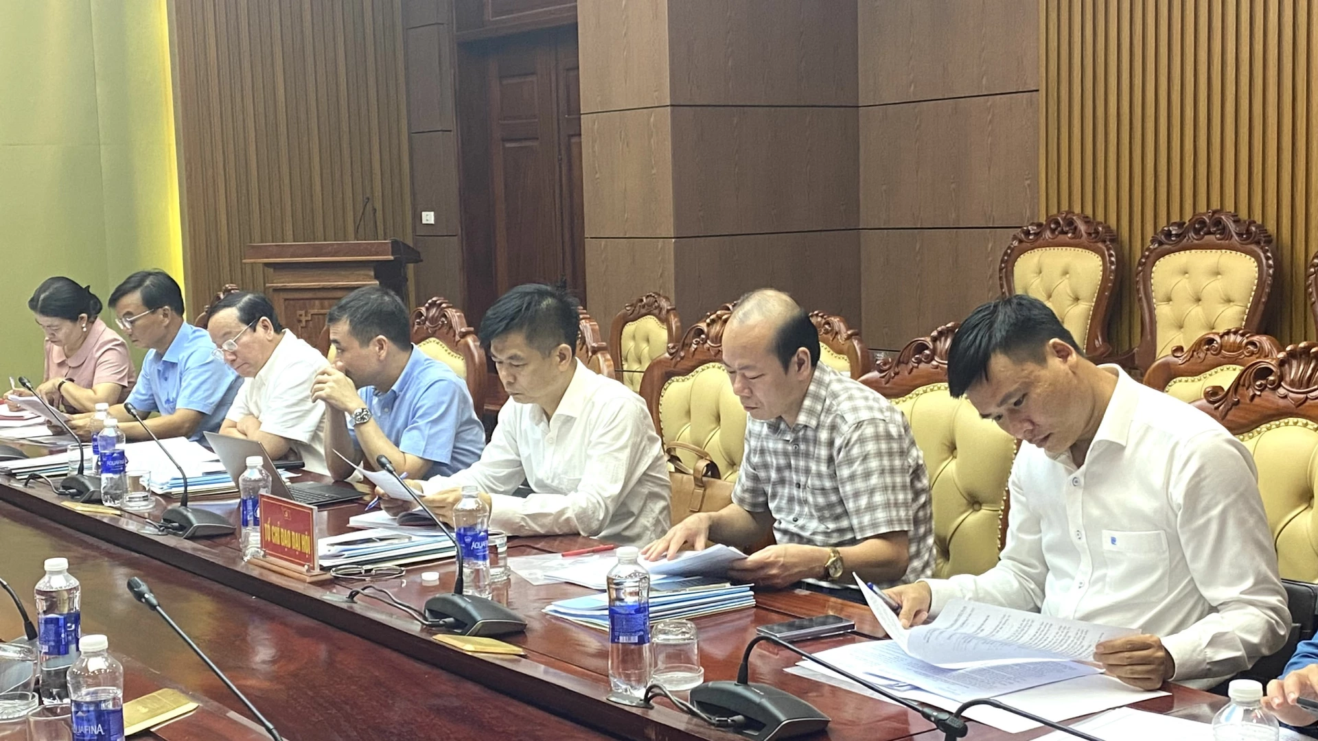 Đại biểu tham dự phiên họp duyệt đại hội - Ảnh: NL