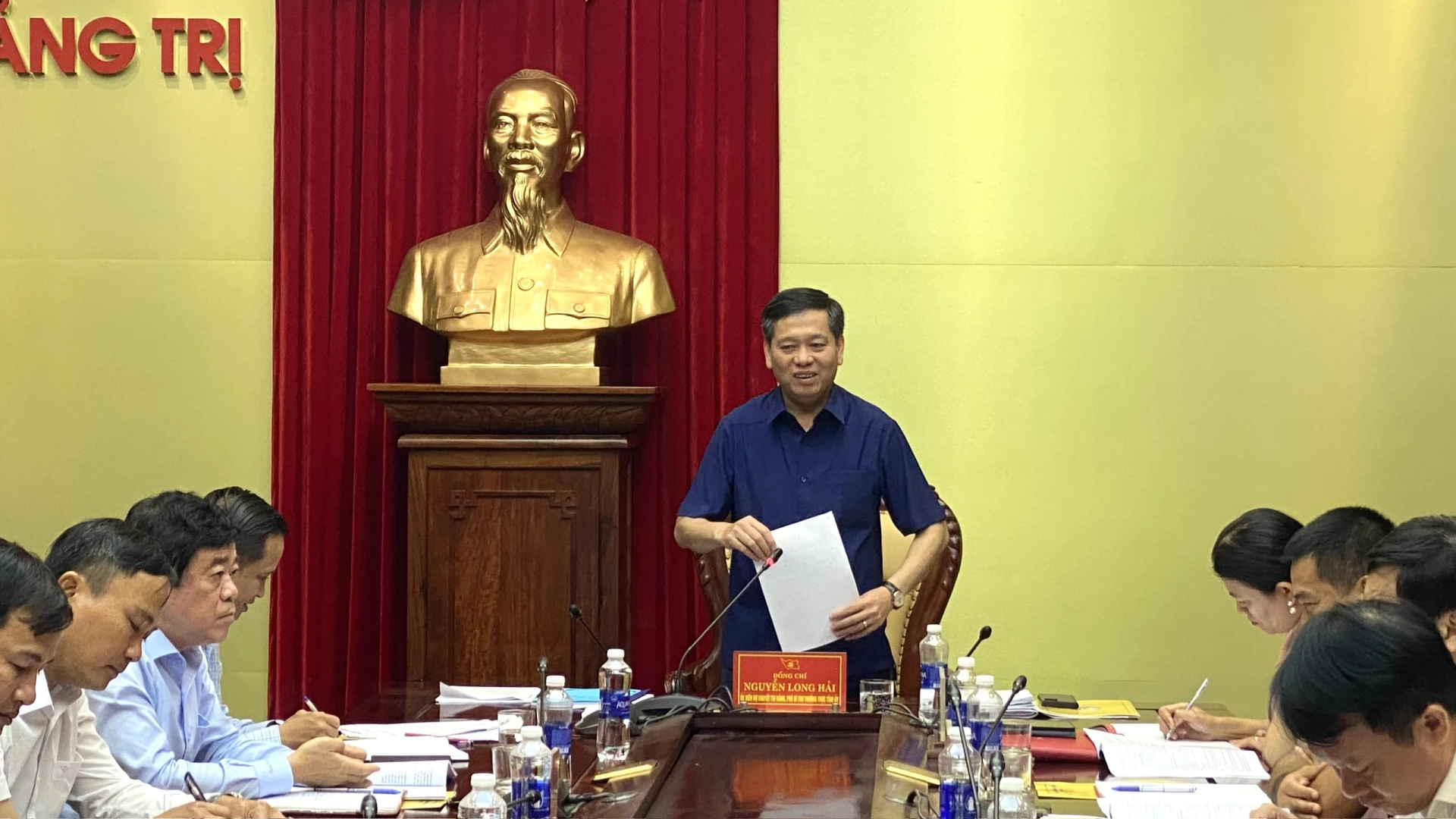 Phó Bí thư Thường trực Tỉnh ủy Nguyễn Long Hải kết luận phiên họp