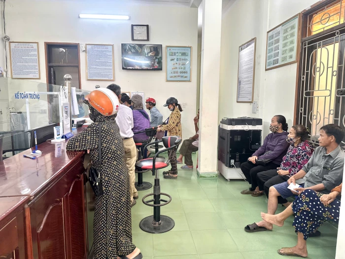 Sửa đổi, bổ sung giấy phép đối với địa chỉ đặt trụ sở chính của Quỹ Tín dụng nhân dân thị trấn Nông trường Việt Trung 
