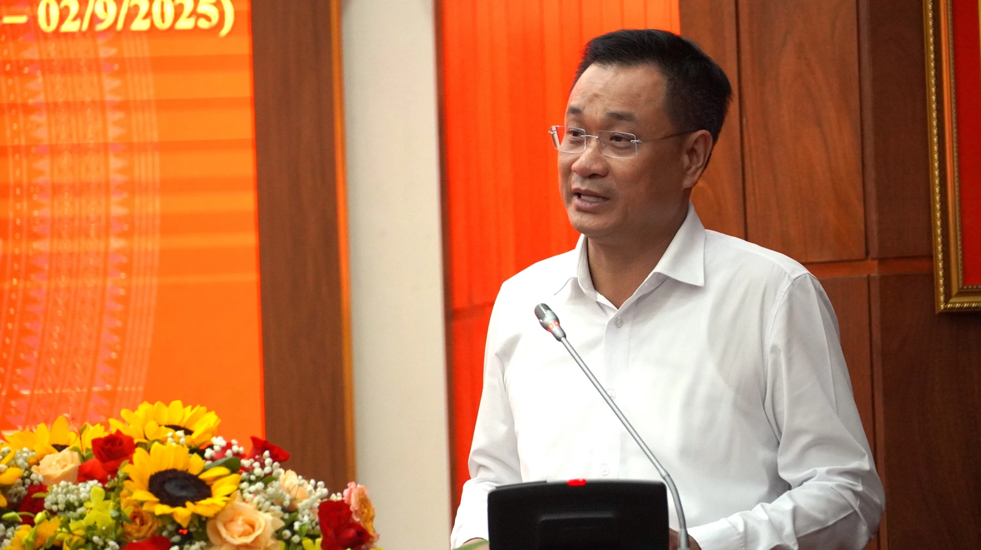 Bí thư Tỉnh ủy Lê Ngọc Quang phát biểu tại buổi gặp mặt - Ảnh: QV