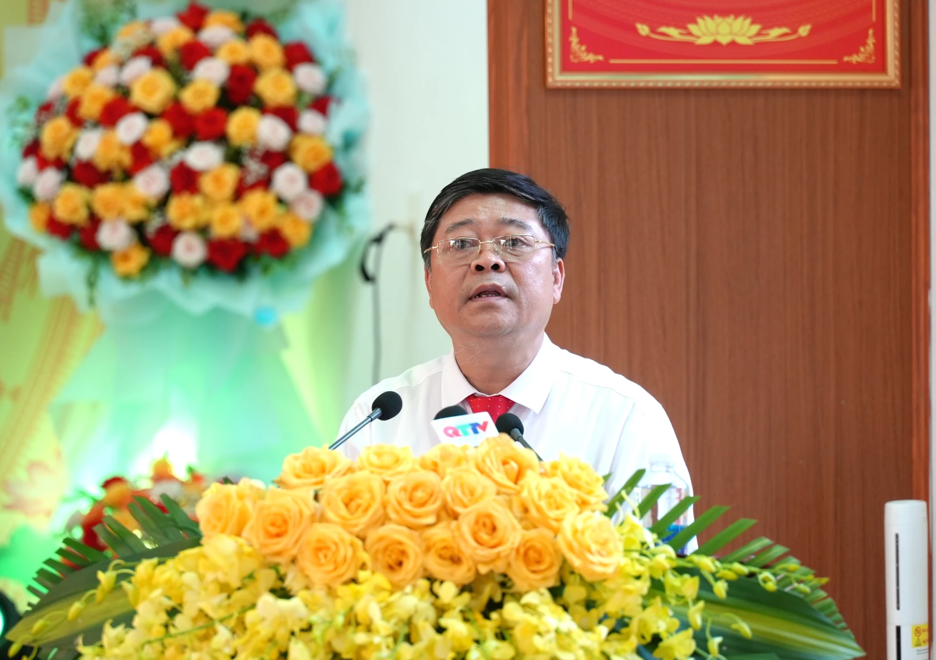 Bí thư Đảng ủy xã Ninh Châu Nguyễn Ngọc Thụ phát biểu tại đại hội - Ảnh: T.Đ