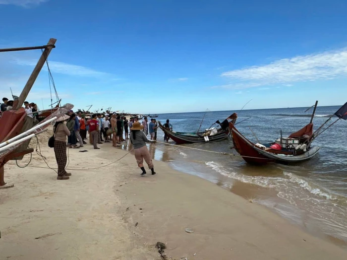 Một ngư dân mất tích khi đánh bắt hải sản trên biển