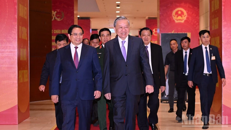Tổng Bí thư Tô Lâm, Thủ tướng Phạm Minh Chính cùng các đồng chí lãnh đạo Đảng, Nhà nước tới tham dự lễ kỷ niệm. (Ảnh: Trần Hải)