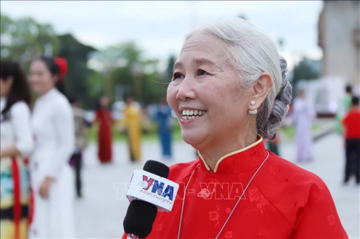 Cộng đồng người Việt tại Lào hướng về Tổ quốc