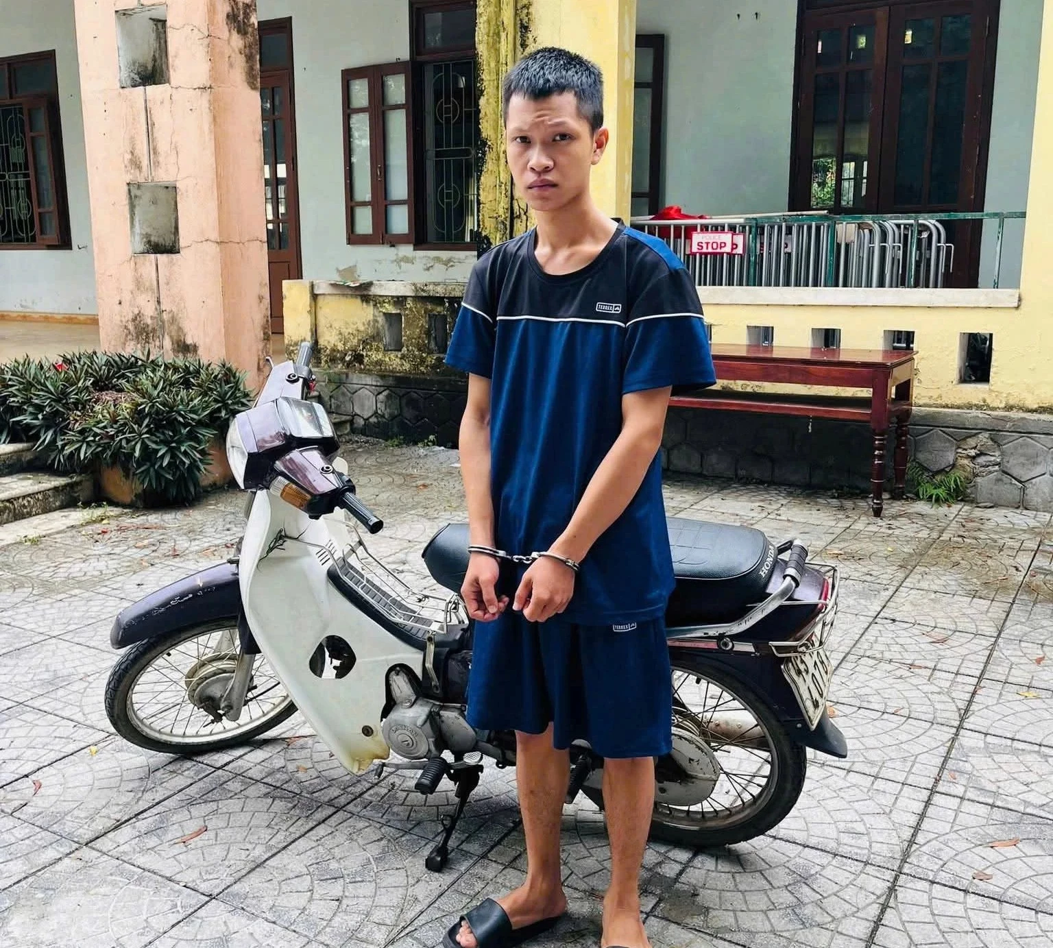 Vừa ra tù, đối tượng Nguyễn Thành Thiện lại gây án - Ảnh: Trung Đức