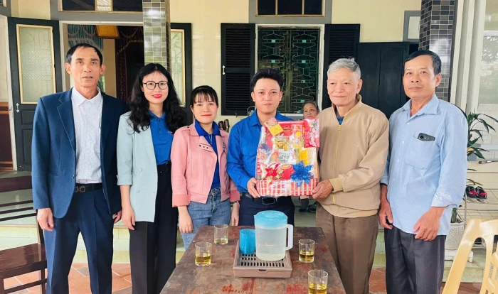 Cô giáo trẻ năng động, sáng tạo