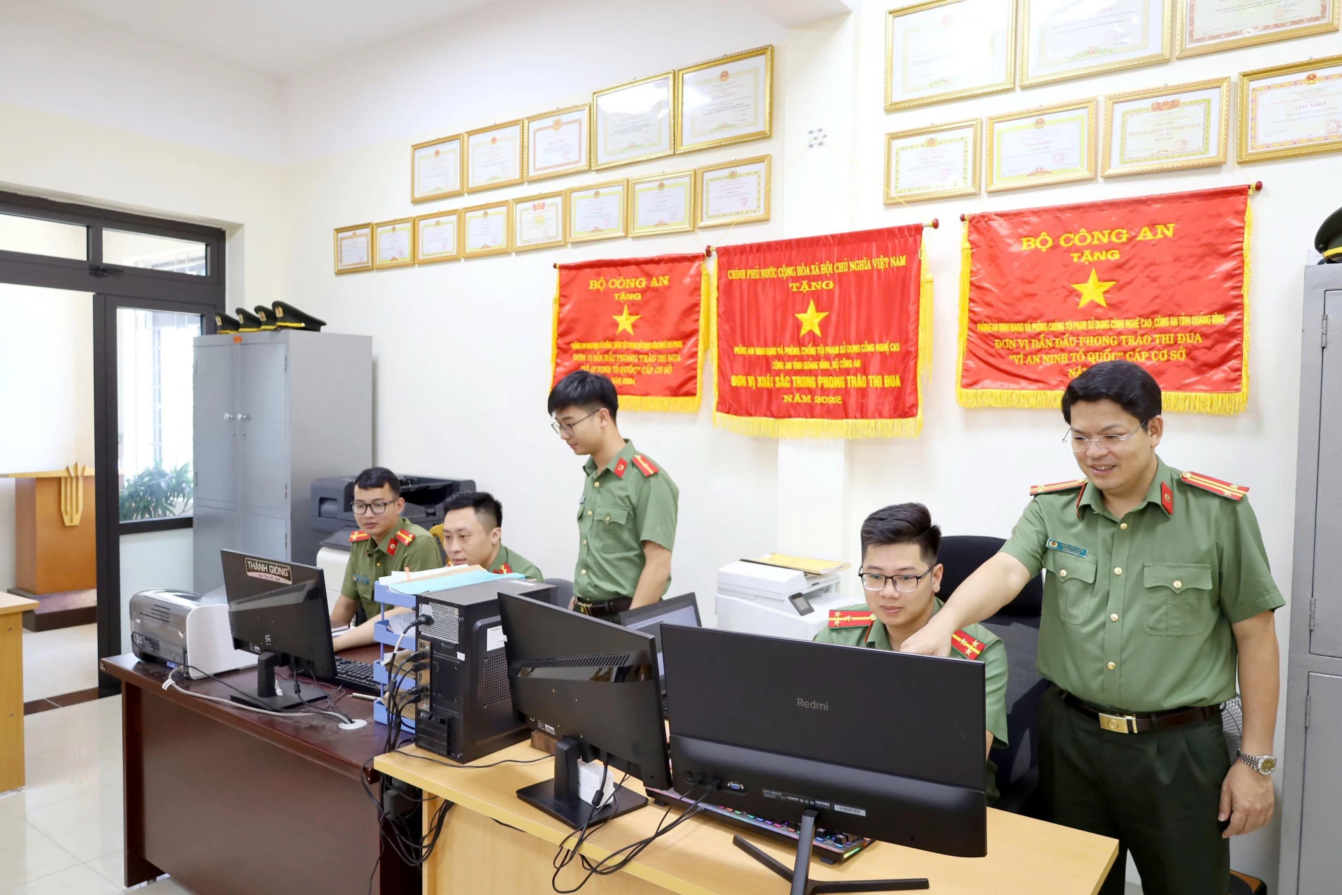 Đảng bộ Phòng An ninh mạng và phòng, chống tội phạm sử dụng công nghệ cao: Vững mạnh, chính quy, tinh nhuệ, hiện đại đáp ứng yêu cầu, nhiệm vụ trong tình hình mới