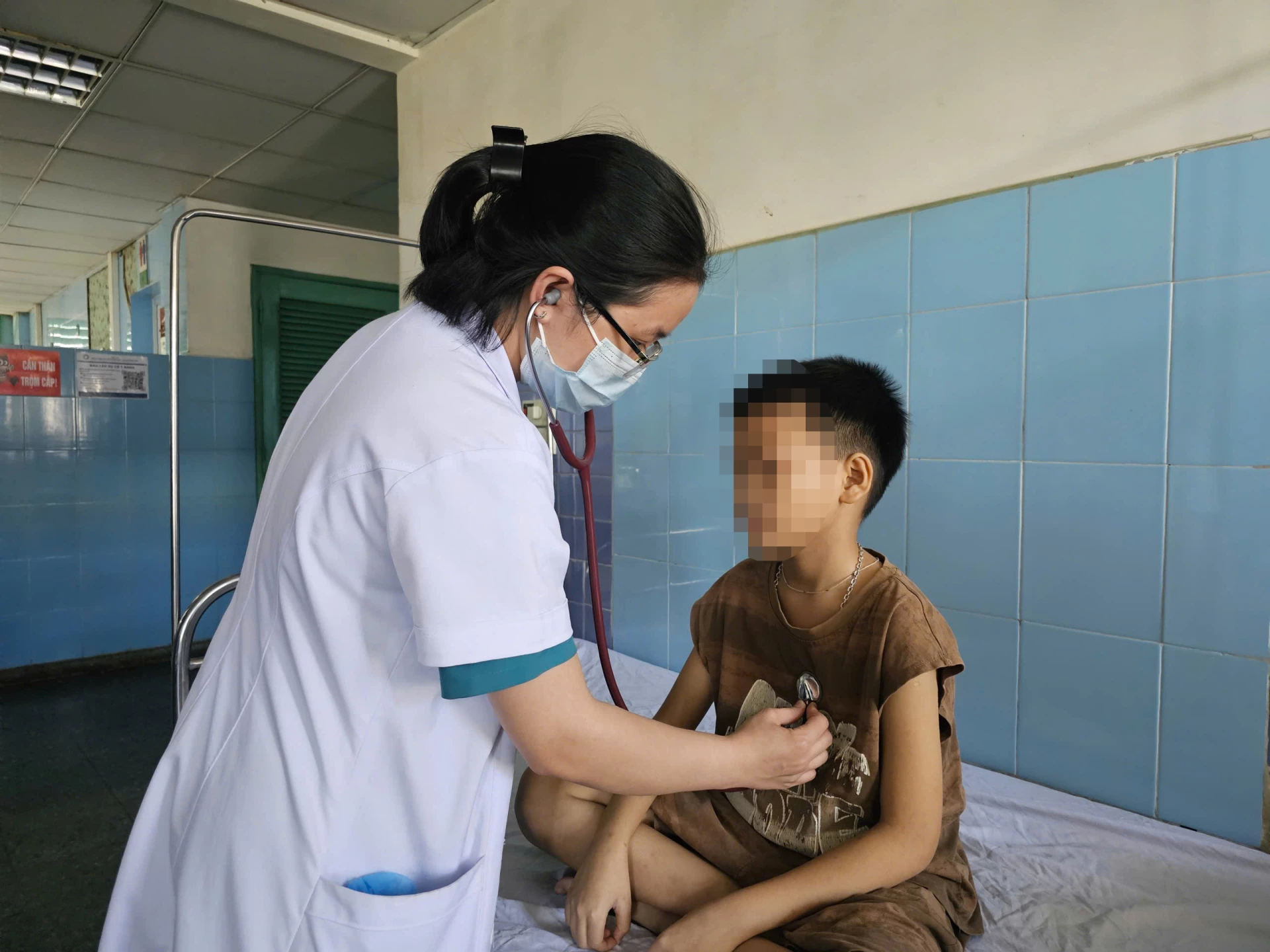 TMBS khiến cơ thể của bệnh nhân trở nên thấp bé, luôn rơi vào tình trạng mệt mỏi - Ảnh: T.P