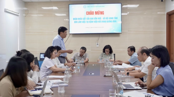 HĐND tỉnh khảo sát hoạt động khám, chữa bệnh và chăm sóc sức khoẻ Nhân dân