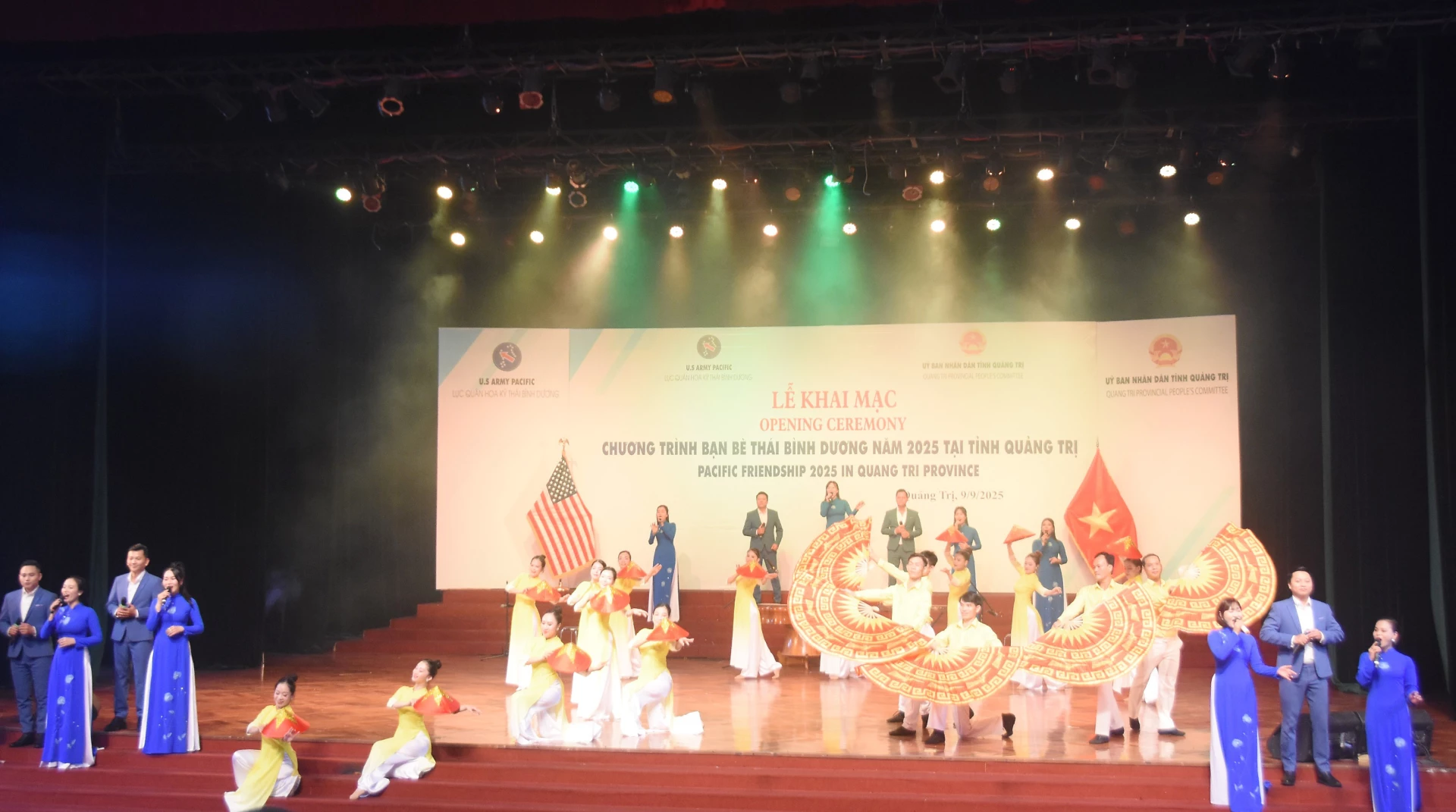 Một tiết mục nghệ thuật tại buổi lễ - Ảnh: Đ.V