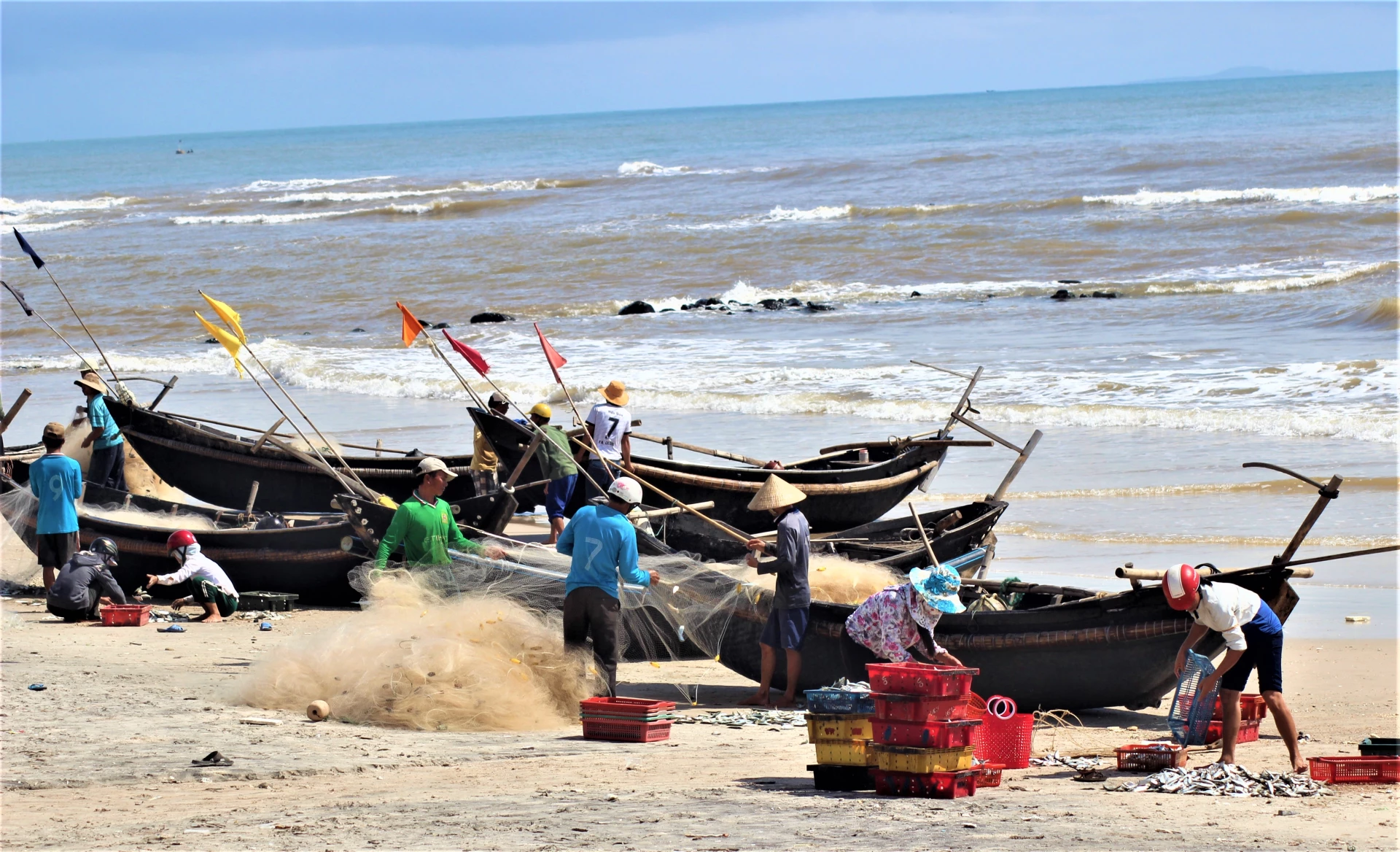 Một góc biển xã Vĩnh Hoàng - Ảnh: S.H