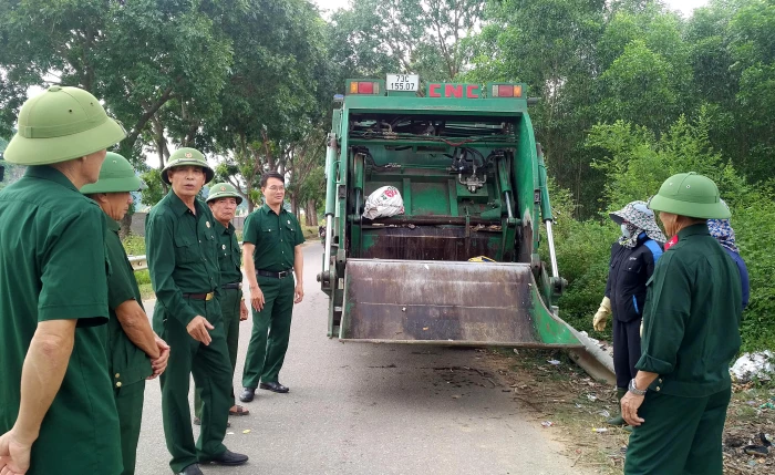 Ông Hùng “rác”!