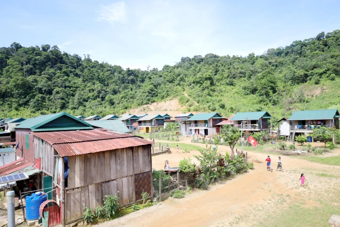 "Tấm khiên" phòng tránh thiên tai của bản Sắt