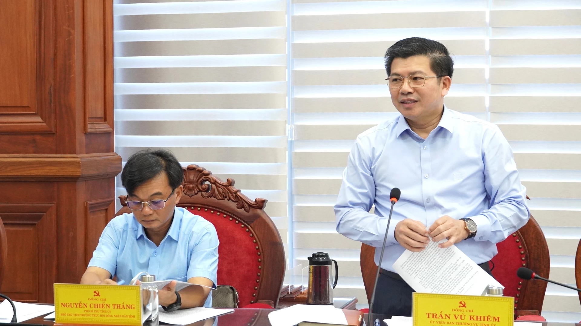 Trưởng Ban Tổ chức Tỉnh ủy Trần Vũ Khiêm phát biểu tại buổi làm việc - Ảnh: Quốc Việt