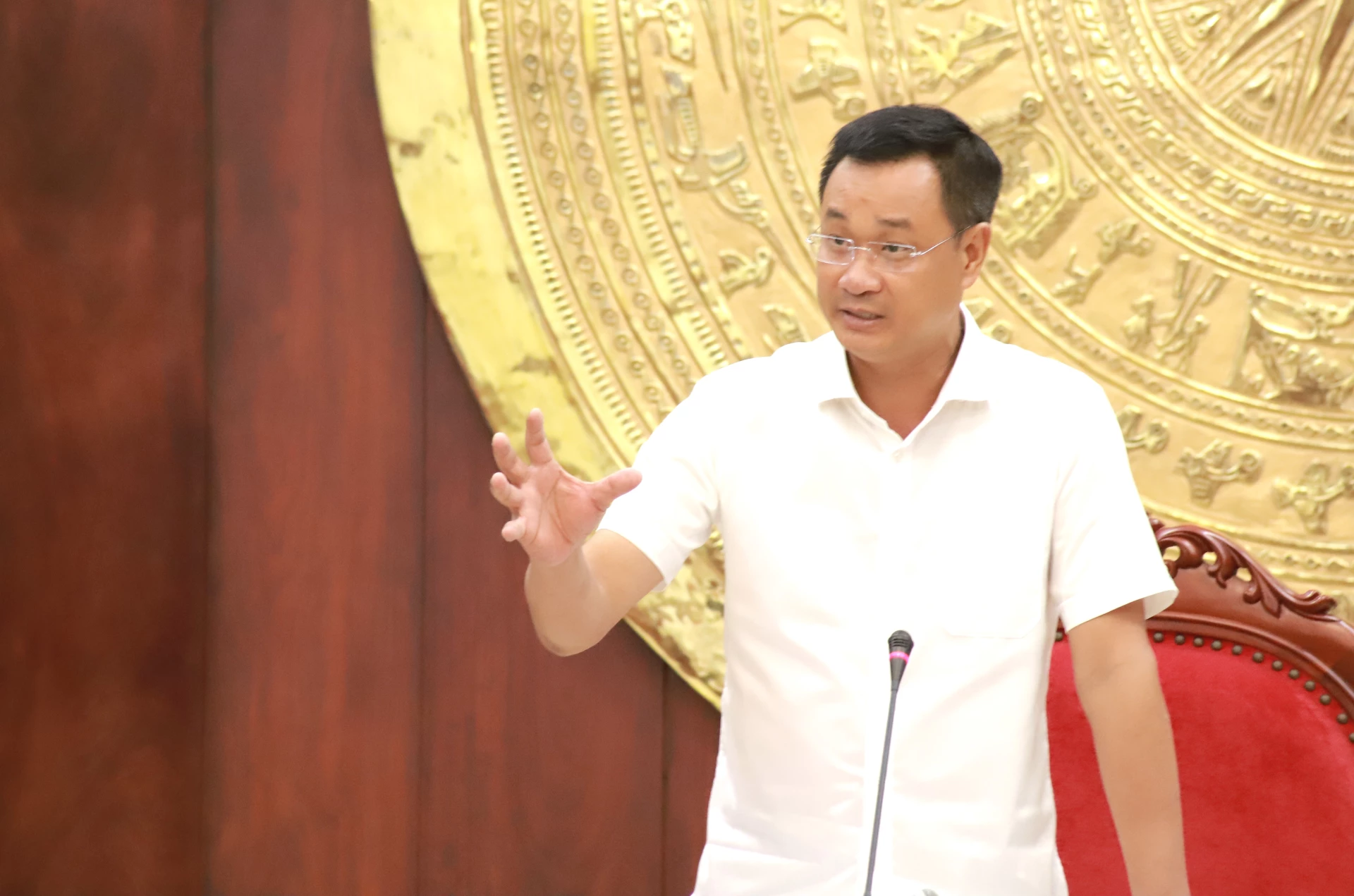 Bí thư Tỉnh ủy Lê Ngọc Quang lưu ý một số nhiệm vụ trọng tâm thời gian tới - Ảnh: QV