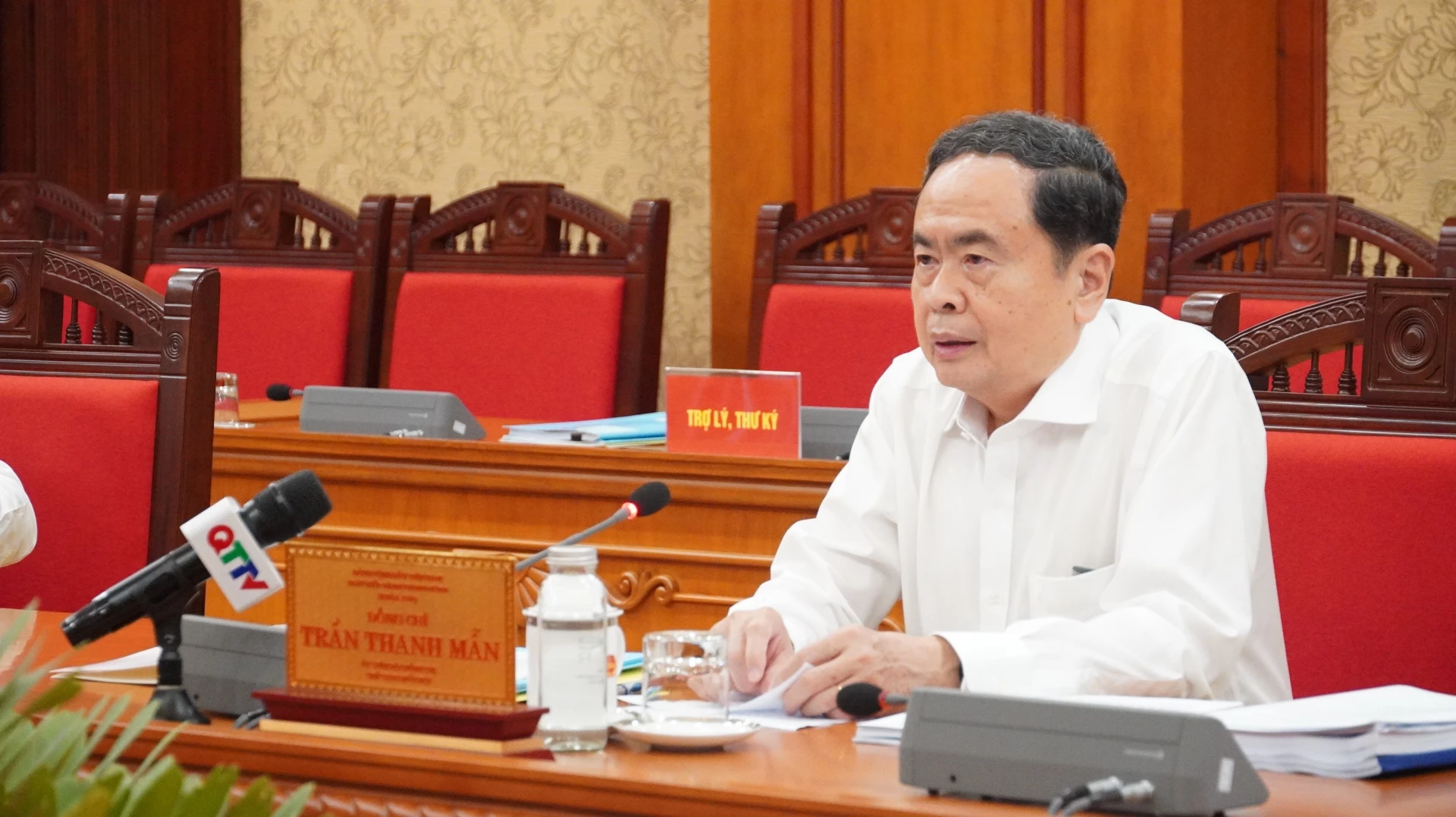 Chủ tịch Quốc hội Trần Thanh Mẫn chủ trì buổi làm việc - Ảnh: QV