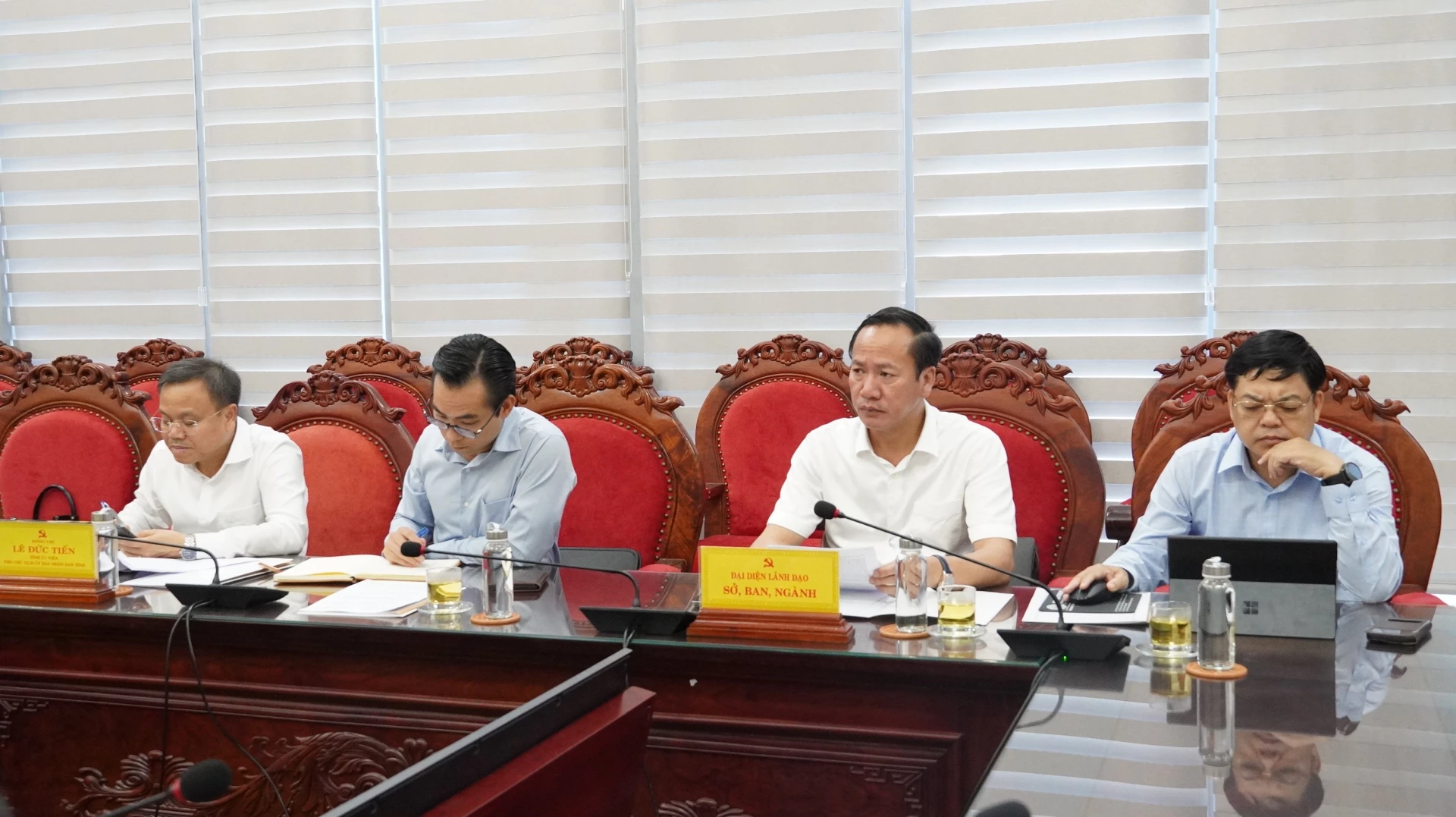 Đại biểu tham dự buổi làm việc - Ảnh: QV