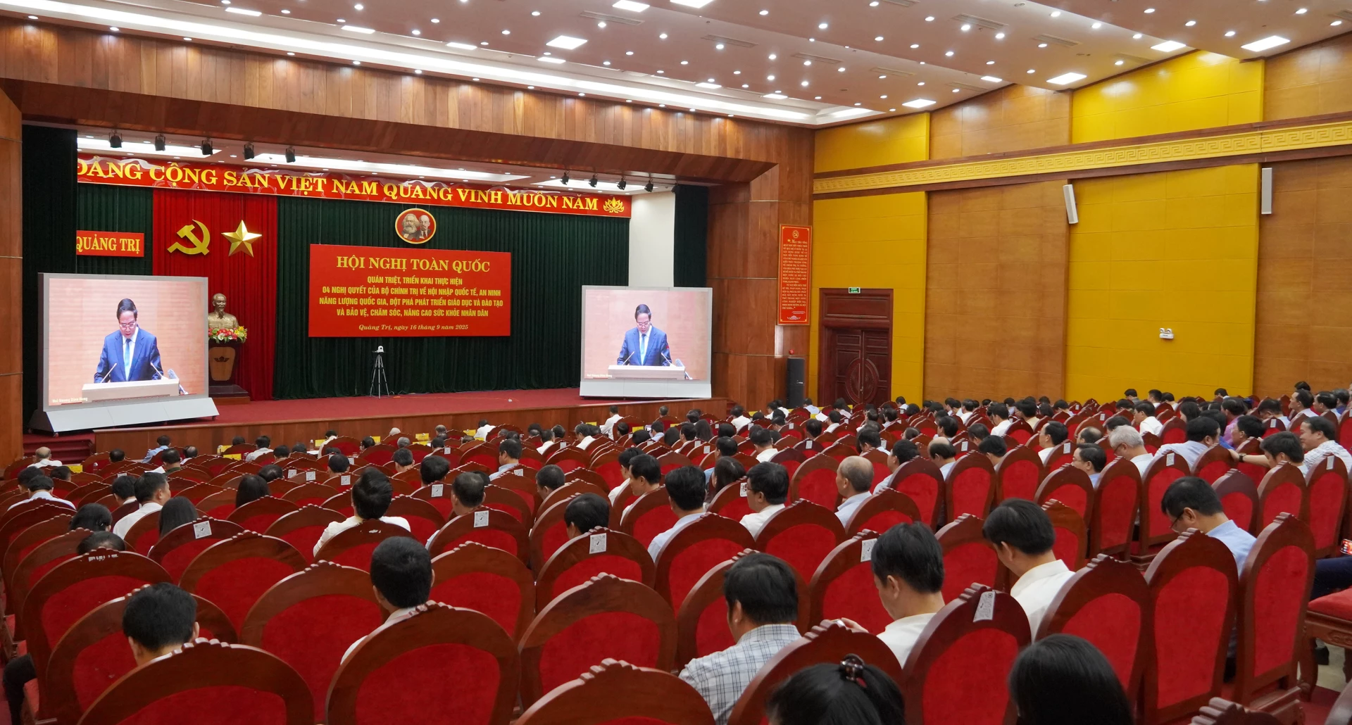 Quang cảnh hội nghị tại điểm cầu Tỉnh ủy - Ảnh: N.H 

