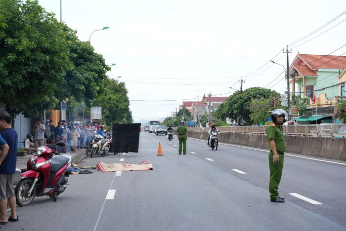 Va chạm xe ben trên Quốc lộ 1, người phụ nữ tử vong tại chỗ