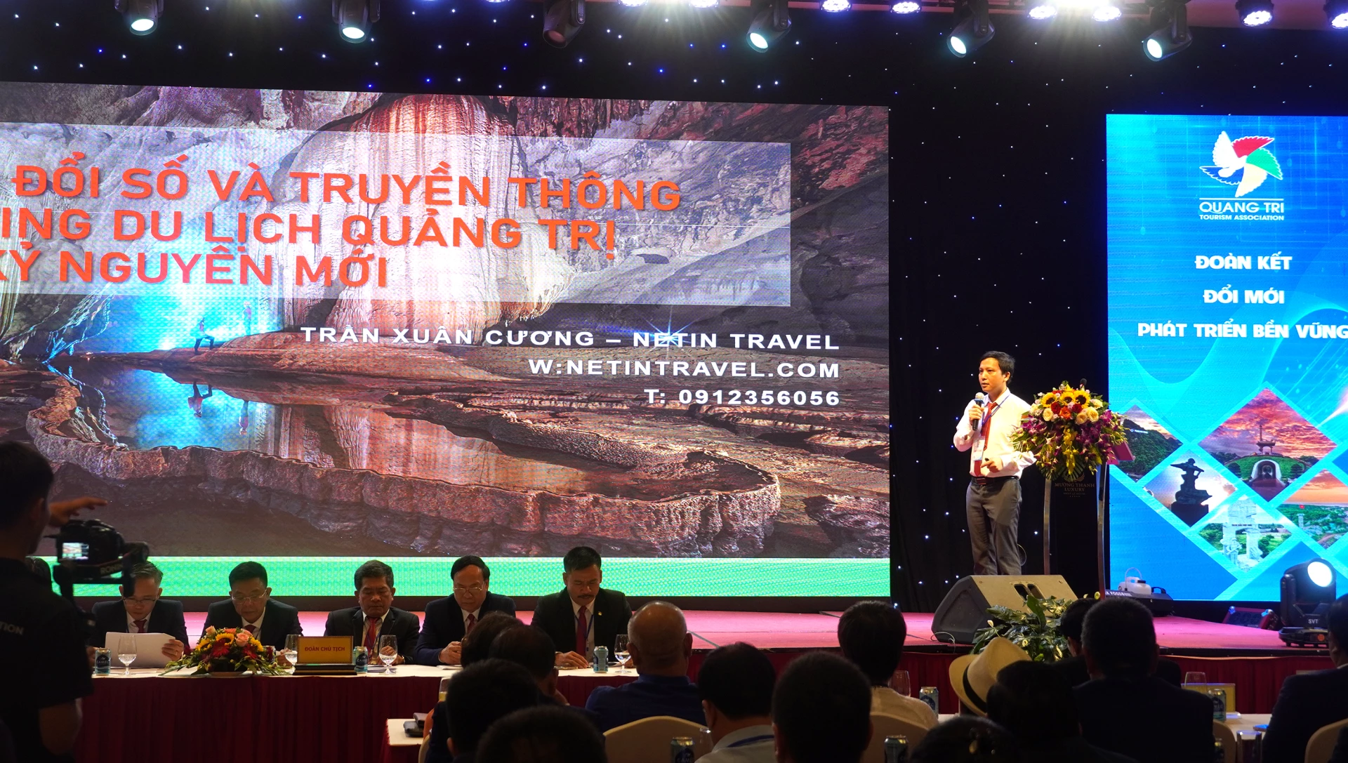 Đại biểu trình bày tham luận tại Đại hội - Ảnh: N.M