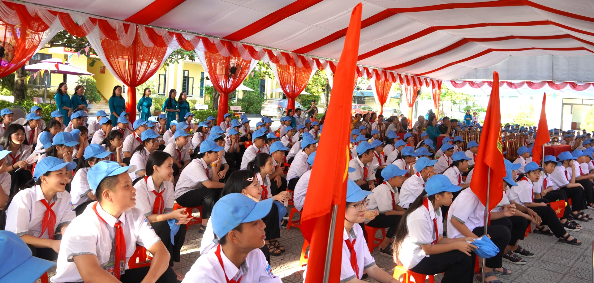Trường THCS Hải Thành là có quy mô 8 lớp với trên 300 học sinh. Ảnh: H.Tr.