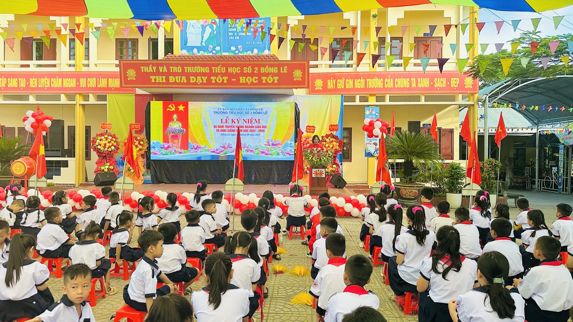 : Quang cảnh khai giảng năm học mới tại Trường Tiểu học số 2 Đồng Lê ( xã Đồng Lê, tỉnh Quảng Trị) - Ảnh: B.N


