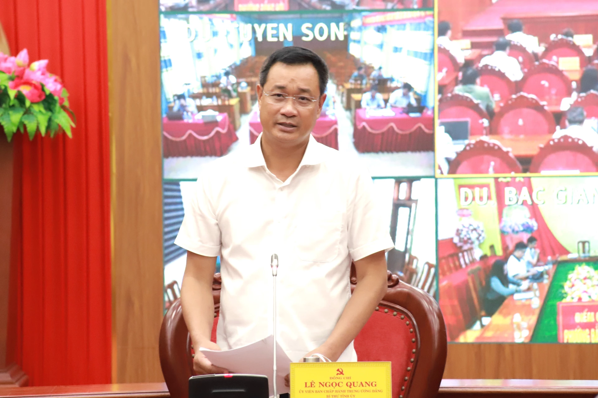 Bí thư Tỉnh ủy Lê Ngọc Quang nhấn mạnh một số nhiệm vụ trọng tâm thời gian tới - Ảnh: QV