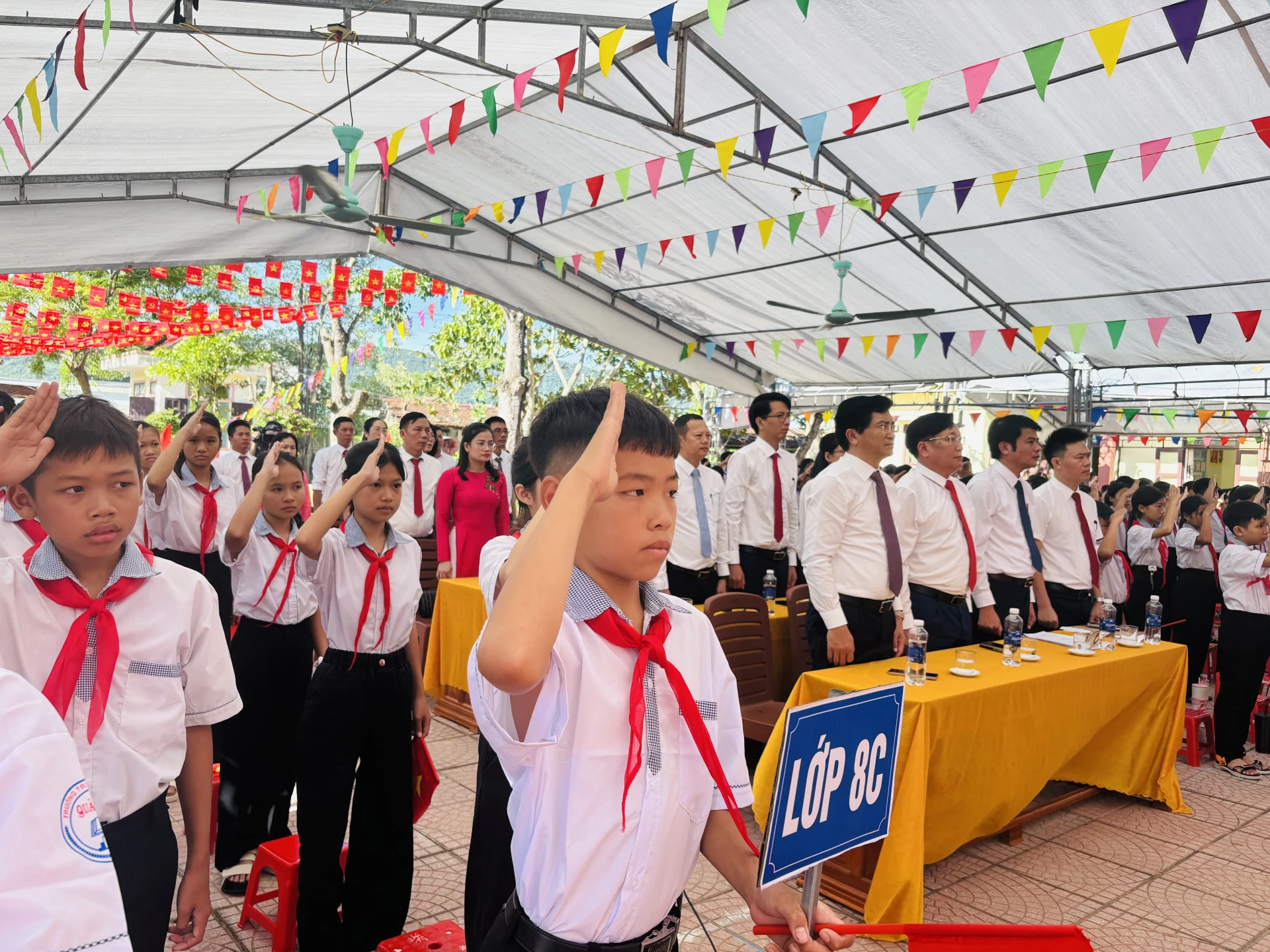 Quang cảnh lễ khai giảng năm học mới tại Trường THCS Quảng Hợp - Ảnh: K.H