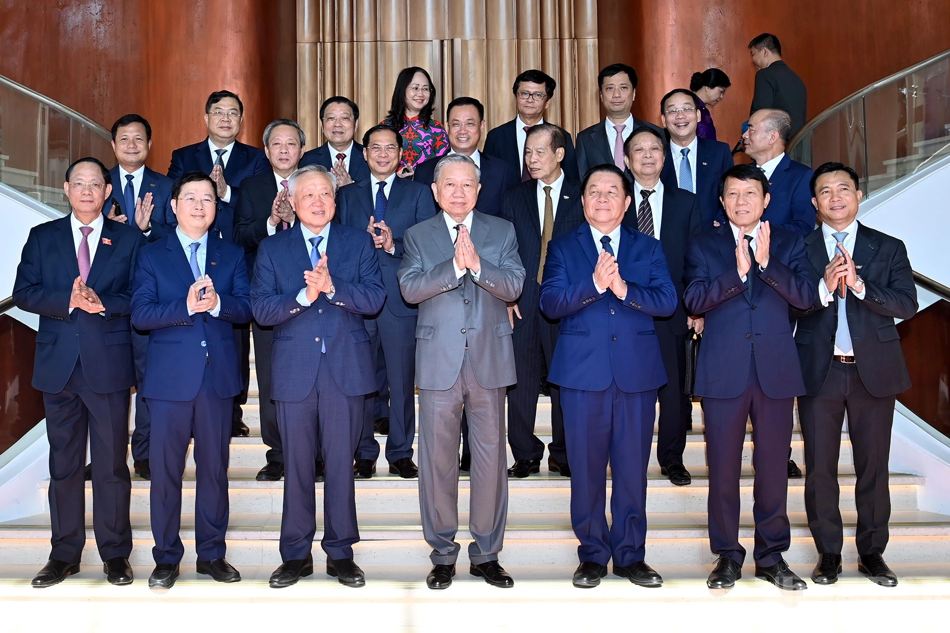 Tổng Bí thư Tô Lâm và các đồng chí lãnh đạo Đảng, Nhà nước và các đại biểu tại Lễ kỷ niệm - Ảnh: Báo Nhân Dân