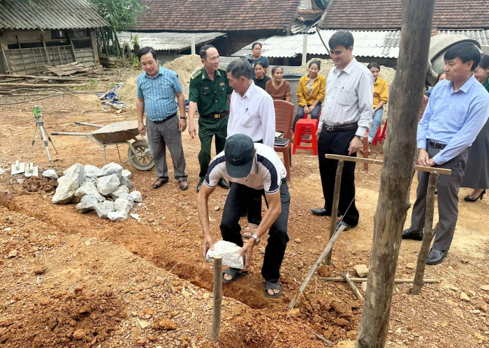 Hỗ trợ xây dựng, sửa chữa nhà ở cho 79 hộ dân xã Tuyên Lâm