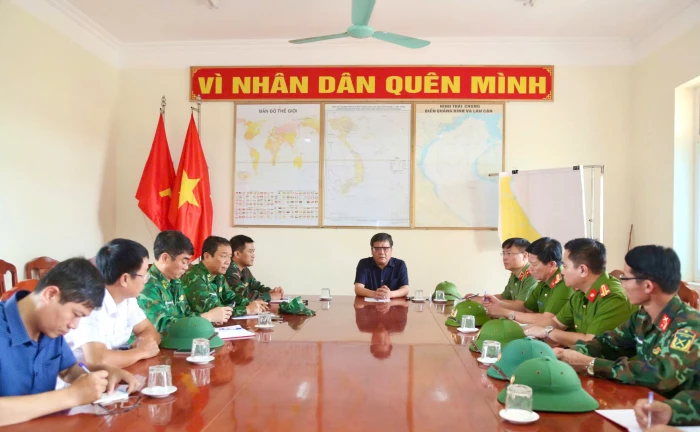 Tăng cường lực lượng, phương tiện để tìm kiếm các thuyền viên mất tích và trục vớt tàu cá gặp nạn
