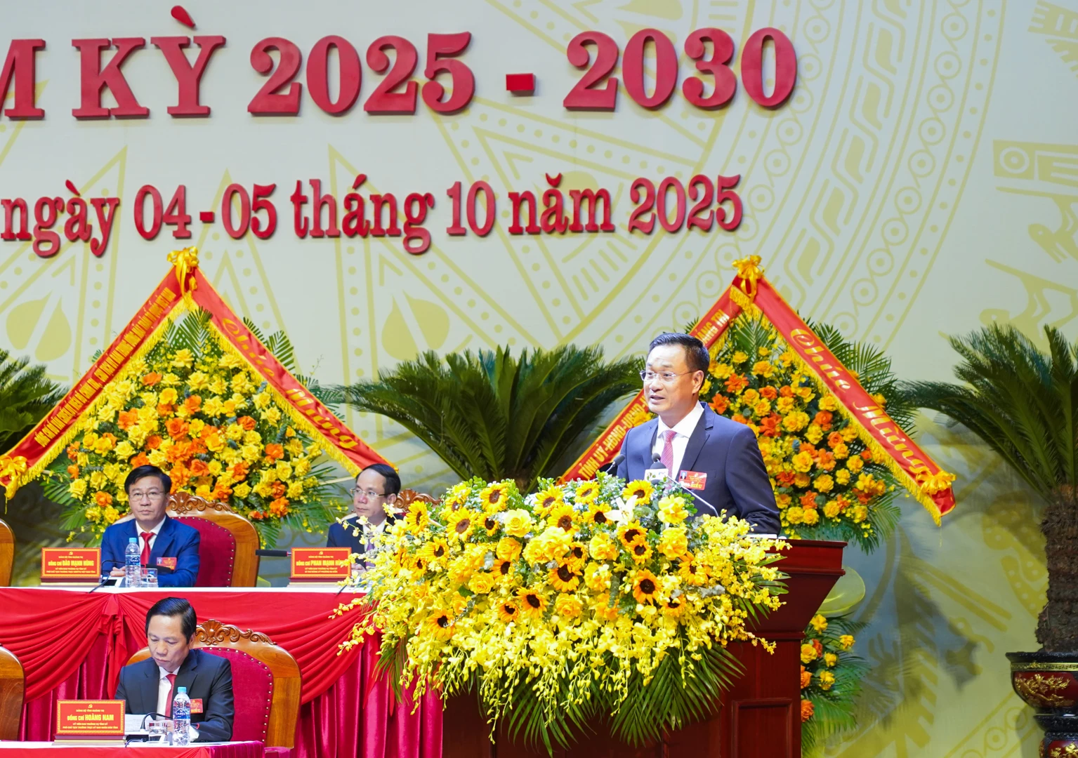 Đồng chí Lê Ngọc Quang, Ủy viên Trung ương Đảng, Bí thư Tỉnh ủy trình bày diễn văn khai mạc Đại hội - Ảnh: Lê Trường