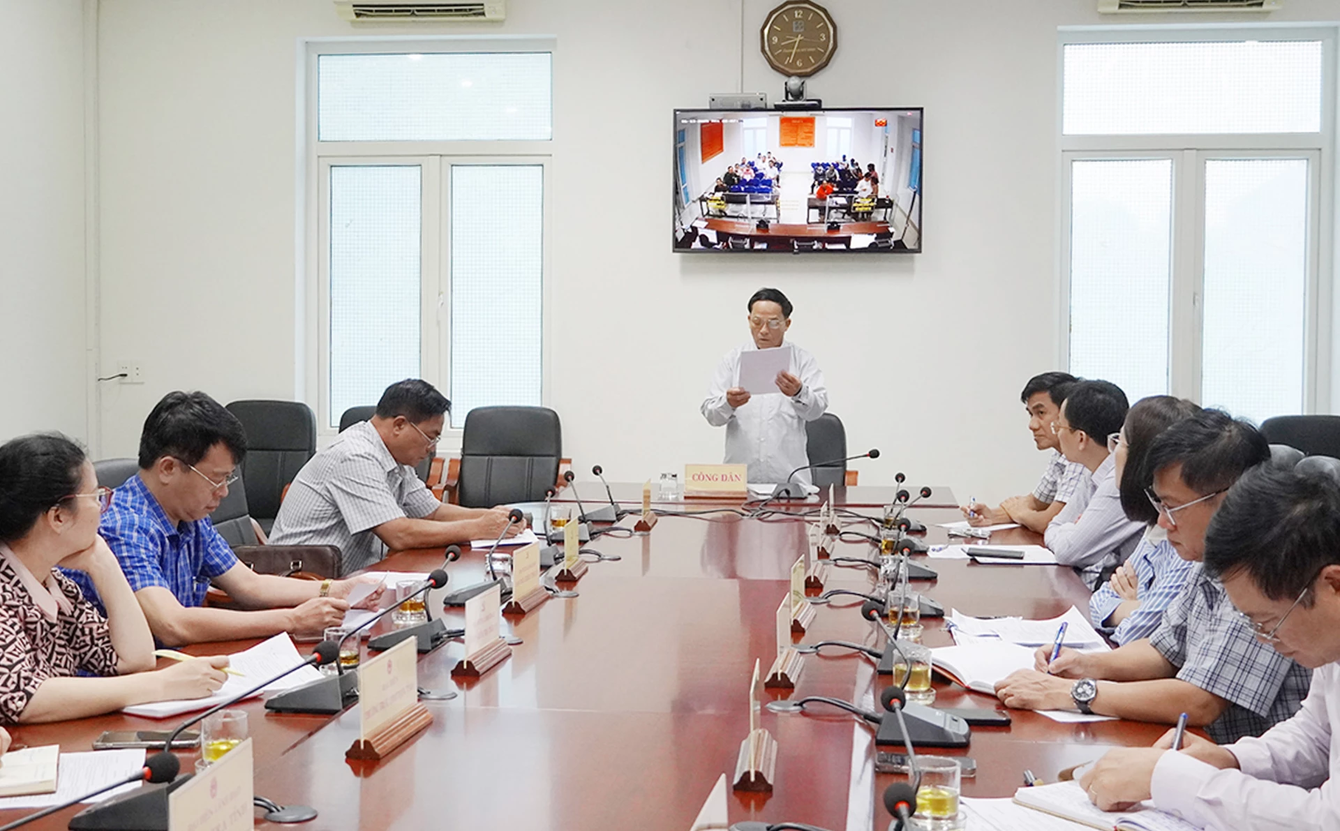 Công dân đến kiến nghị, phản ánh tại Trụ sở Tiếp công dân tỉnh - Ảnh: B.T
