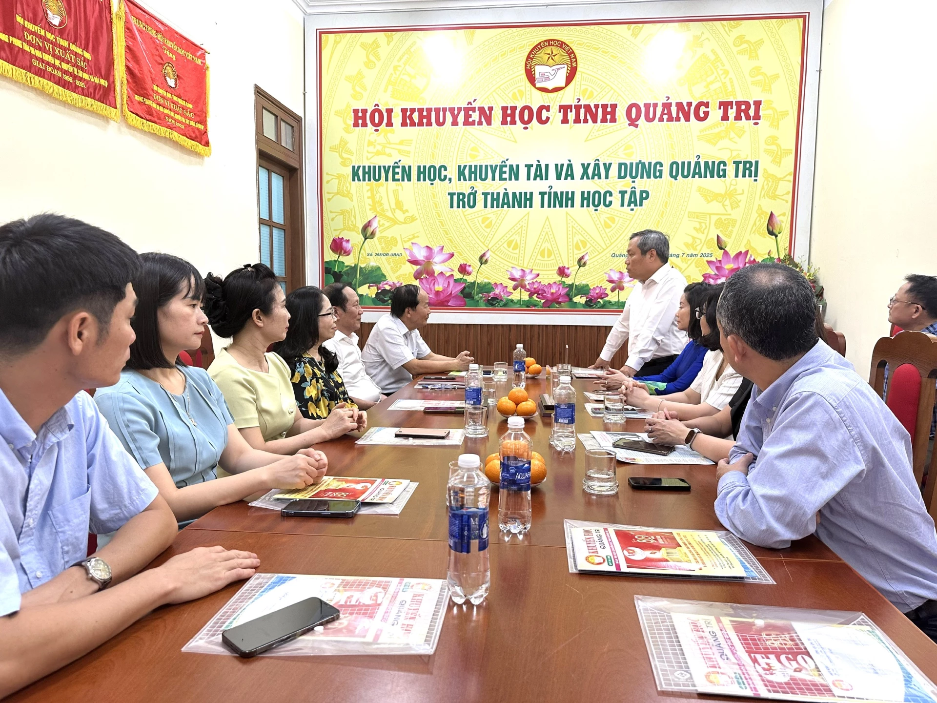 Đồng chí Bí thư tỉnh ủy Quảng Ninh Vũ Đại Thắng phát biểu tại buổi trao tặng - Ảnh: Hoàng Linh