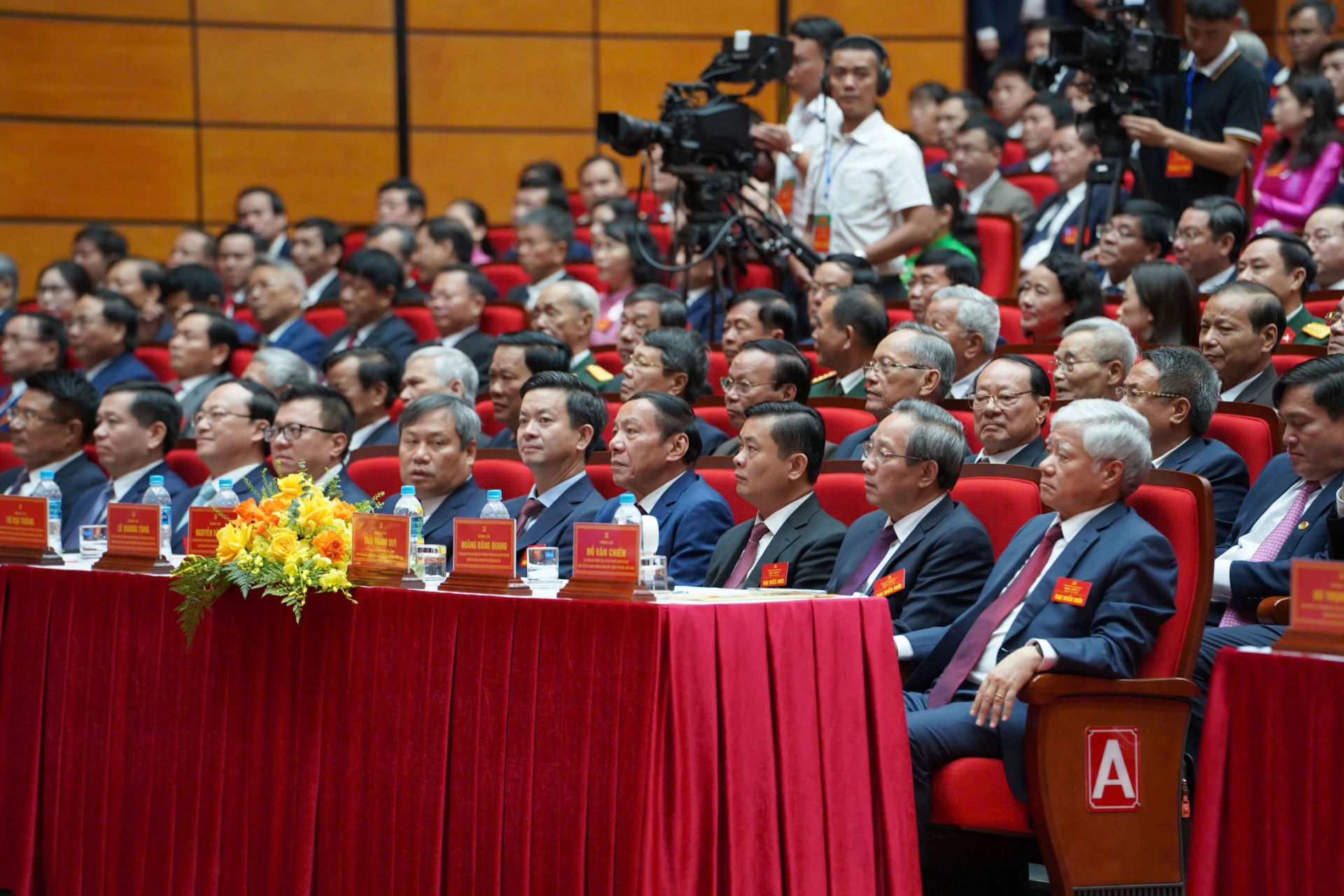 Các đại biểu dự đại hội 