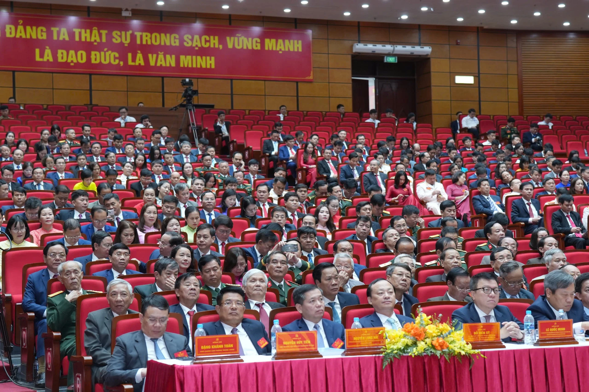 Các đại biểu tham dự đại hội 