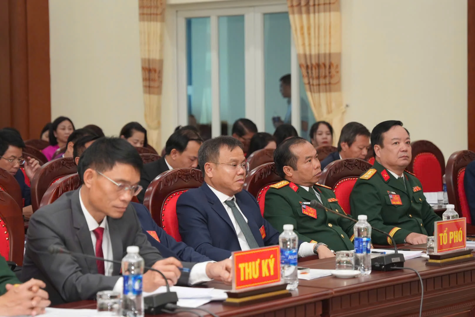 Các đại biểu tham gia phiên thảo luận.