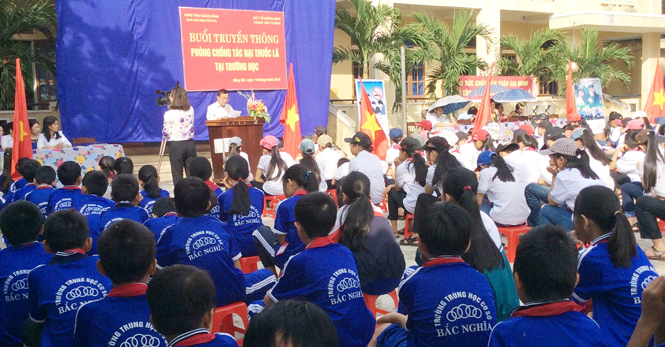 Truyền thông trực tiếp: Xây dựng trường học không khói thuốc