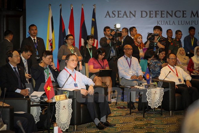 Bộ trưởng ASEAN thảo luận vấn đề Biển Đông tại ADMM Retreat