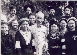 Thân thương hai tiếng đồng bào