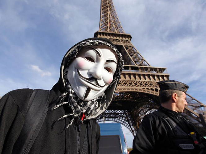 Anonymous bắt đầu tiết lộ chi tiết các cá nhân nghi ngờ là IS
