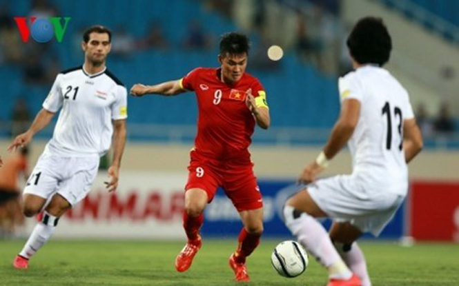 Công Vinh, Văn Quyết đua tranh Quả bóng Vàng 2015