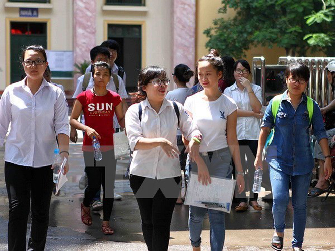 Xem xét nâng mức cho học sinh sinh viên vay vốn lên 1,35 triệu đồng
