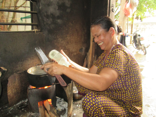 Cháo canh bột sát chợ Cổng