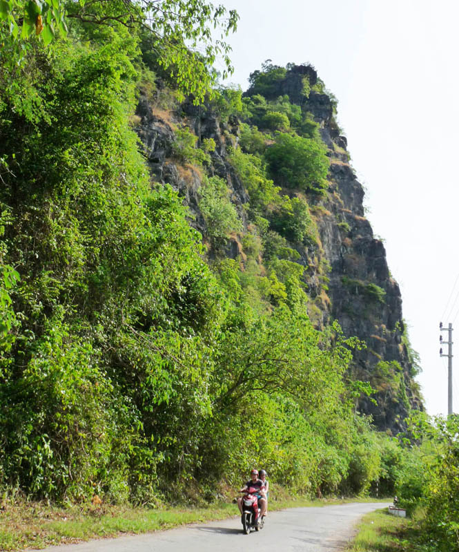 Theo dấu biên cương