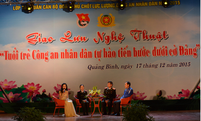Giao lưu nghệ thuật "Tuổi trẻ Công an nhân dân tự hào tiến bước dưới cờ Đảng"