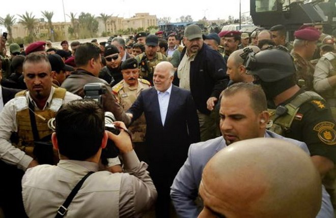 Thủ tướng Iraq thăm thành phố vừa được giải phóng khỏi IS