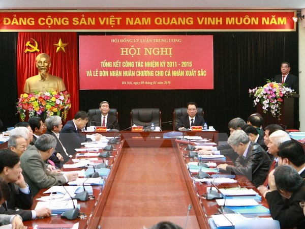 Hội đồng lý luận TW đẩy mạnh chống âm mưu "diễn biến hòa bình"