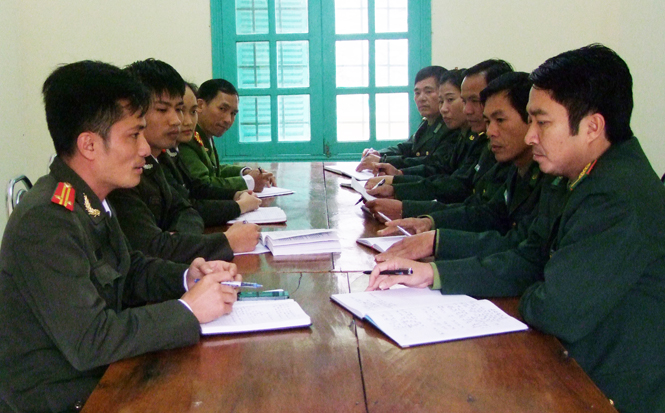 Đấu tranh ngăn chặn tội phạm mua bán và vận chuyển pháo trái phép qua đường biên giới
